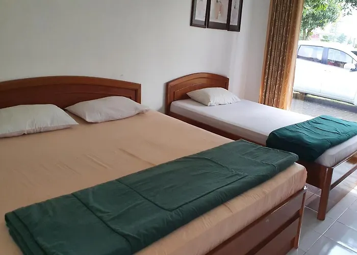 Oyo 90481 Vanda Guest House Batu